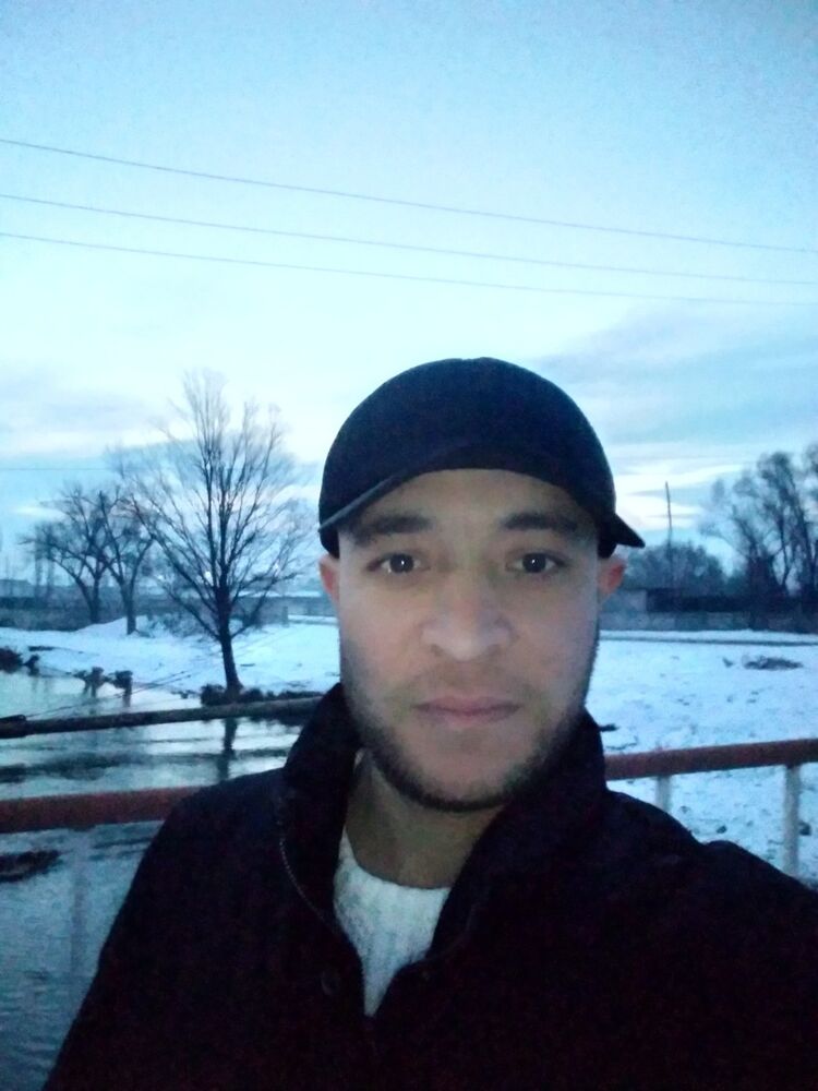 ���� 18677449 ������� Gulomjon, 40 ���, ���� ���������� � �������