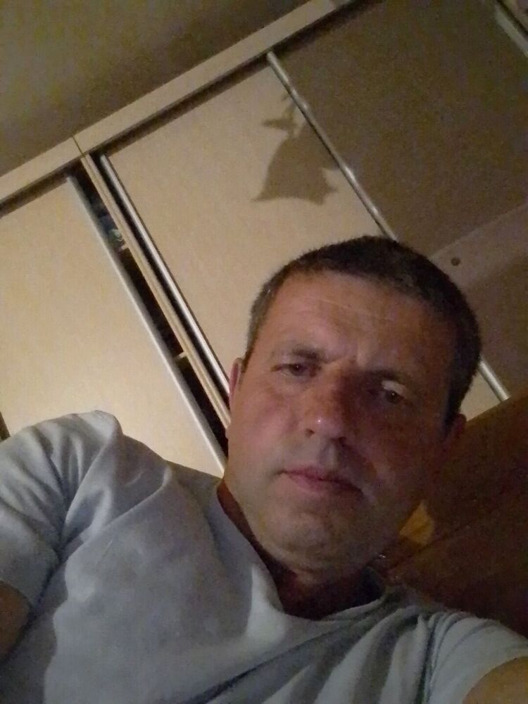  ,   Alik, 43 ,   c 