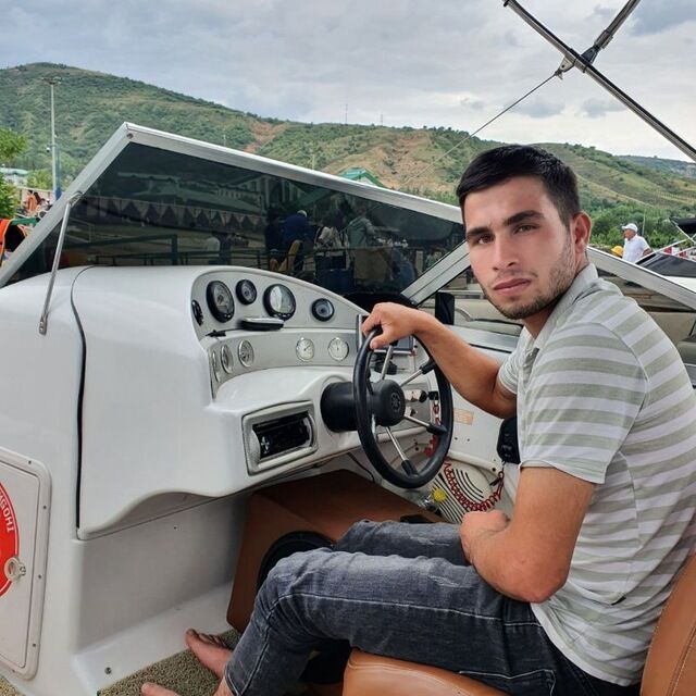  ,   Farhod, 24 ,     , c 