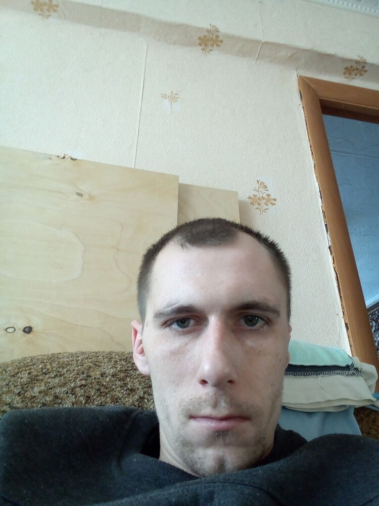  18956329  , 33 ,     