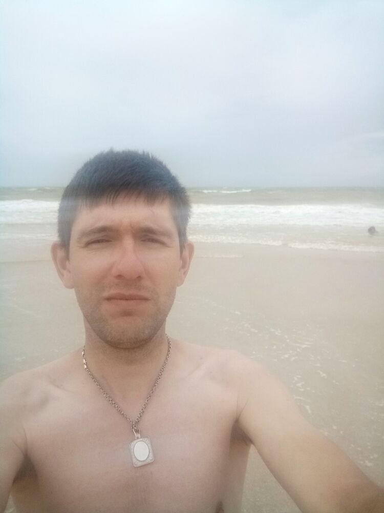  12572389  , 38 ,    