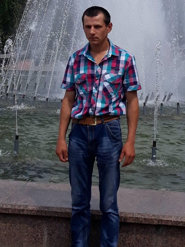  40335759  , 32 ,    