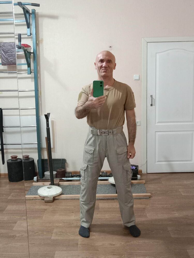  42529569  , 51 ,    