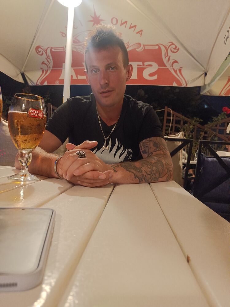 ���������� �����������, ���� ������� Rodjer, 32 ����, ������������ ��� ������, ����� � ���������, c�������� ���������, ���������