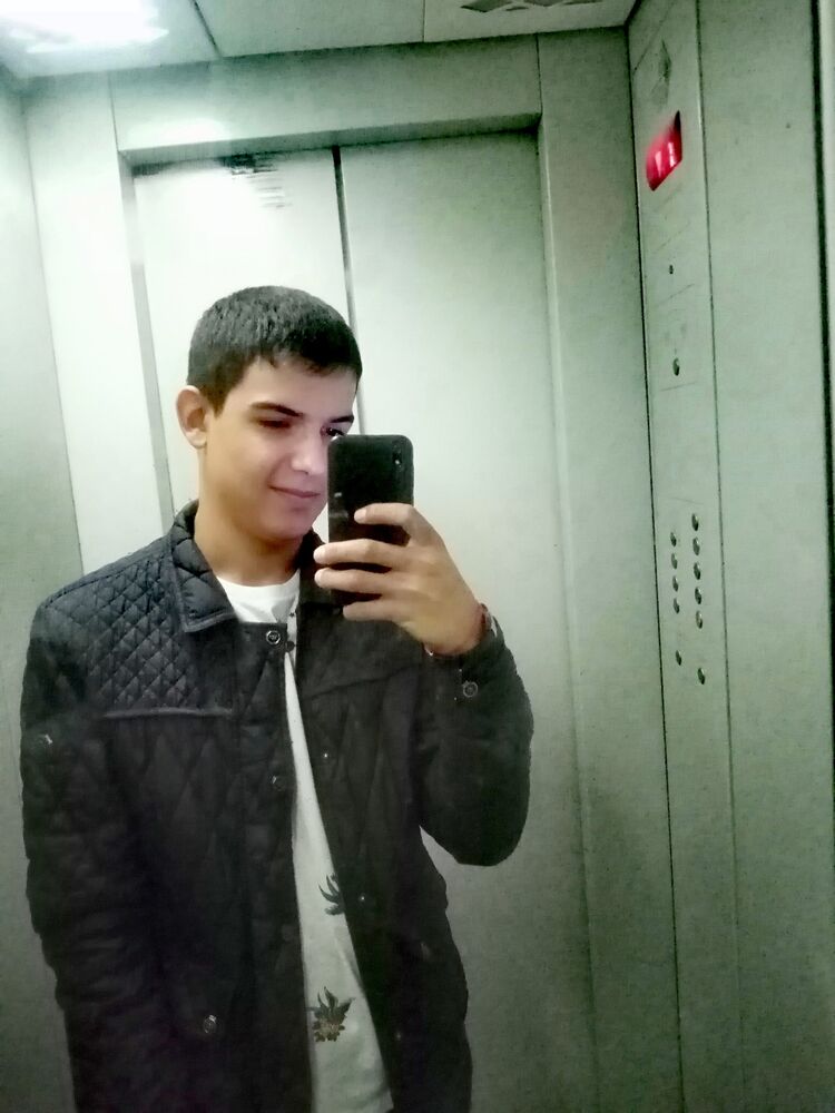  30070909  Rohati, 21 ,    