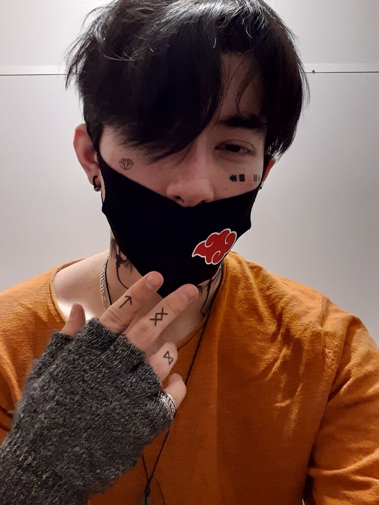  26704279  , 25 ,    -