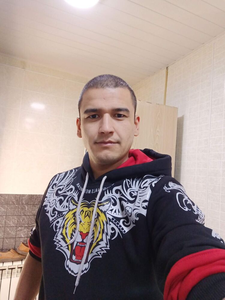  ,   Mansur, 32 ,   ,   