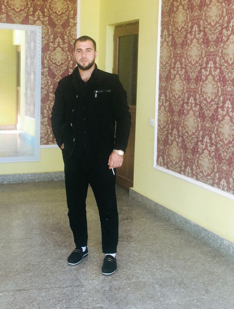  38995209  Qedir, 24 ,    