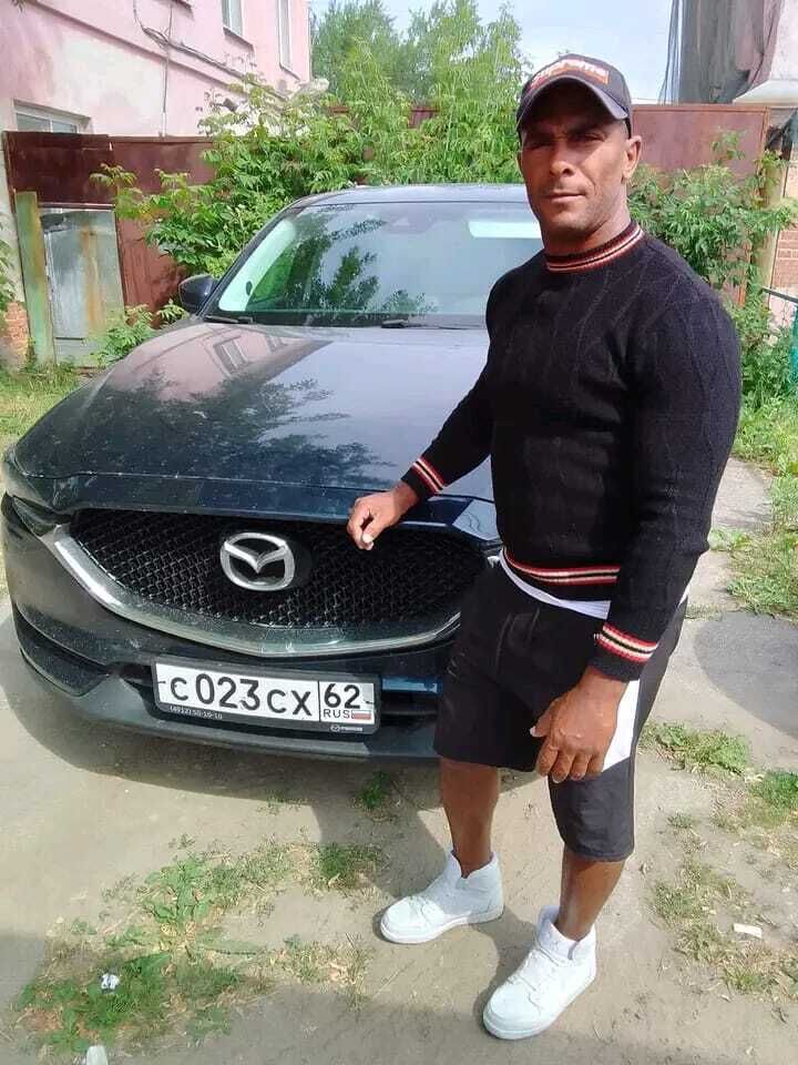  ,   Maykel, 42 ,   ,   