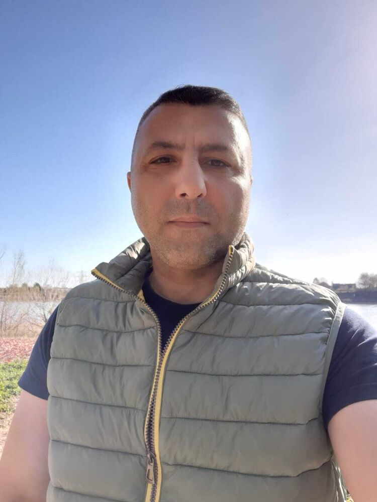  49871389  Hikma, 43 ,    