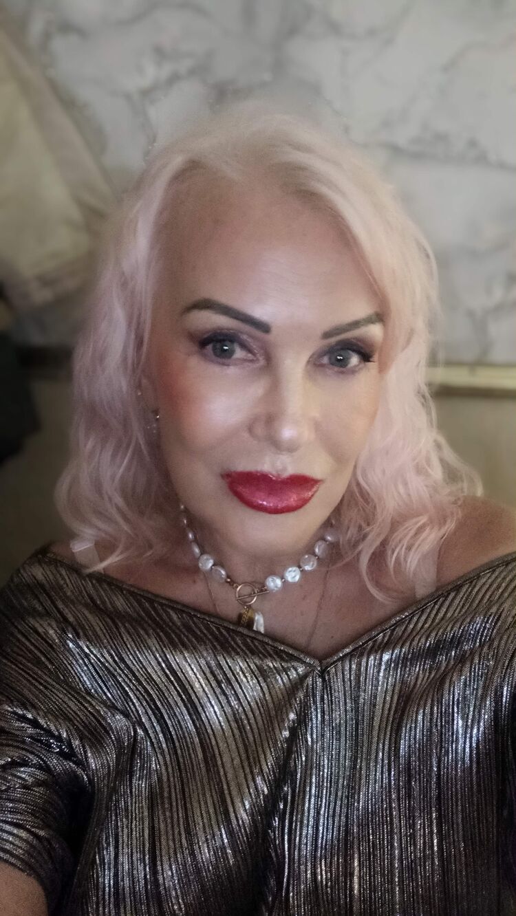  49091839  Nadejda, 45 ,     