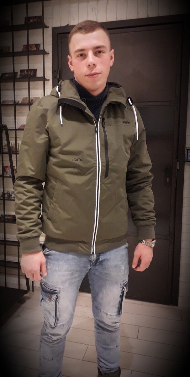  ,   Serhii, 25 ,  
