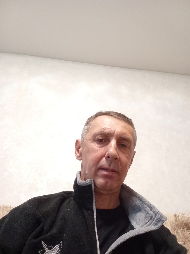  50578979  Konstantin, 55 ,    