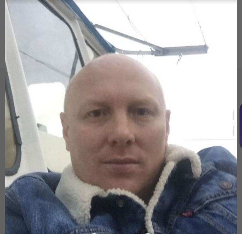  48833629  , 44 ,    