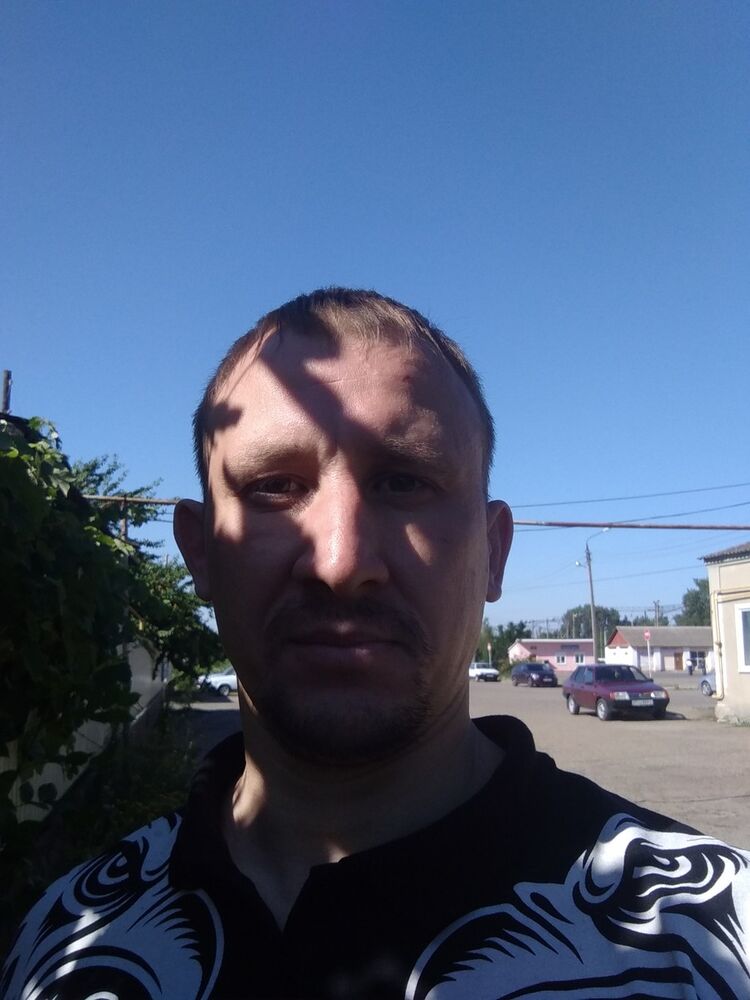  ,   Dominant, 42 ,     , c 