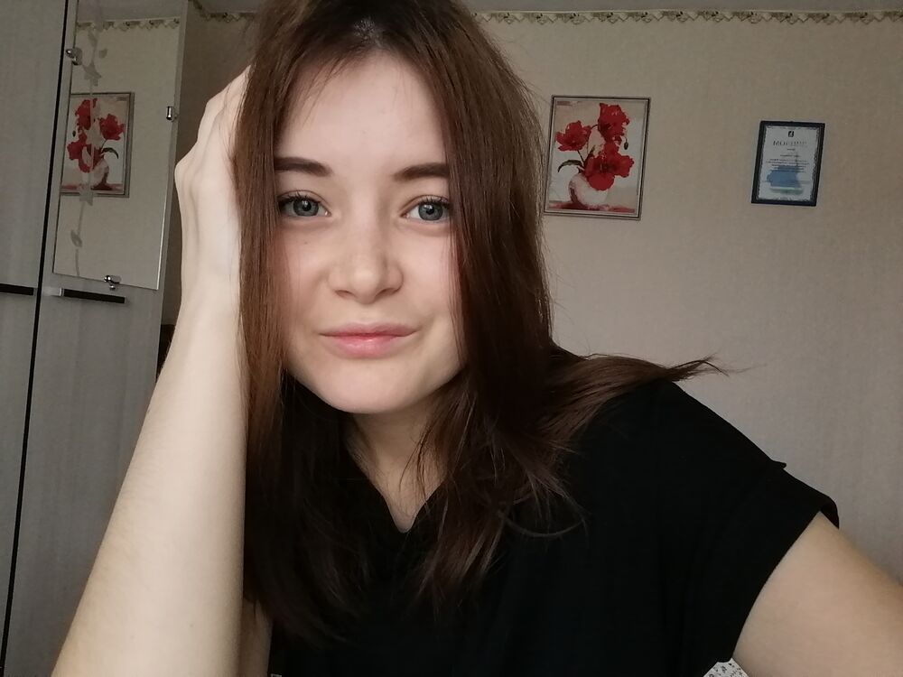  ,   Ksenia, 21 ,   ,   