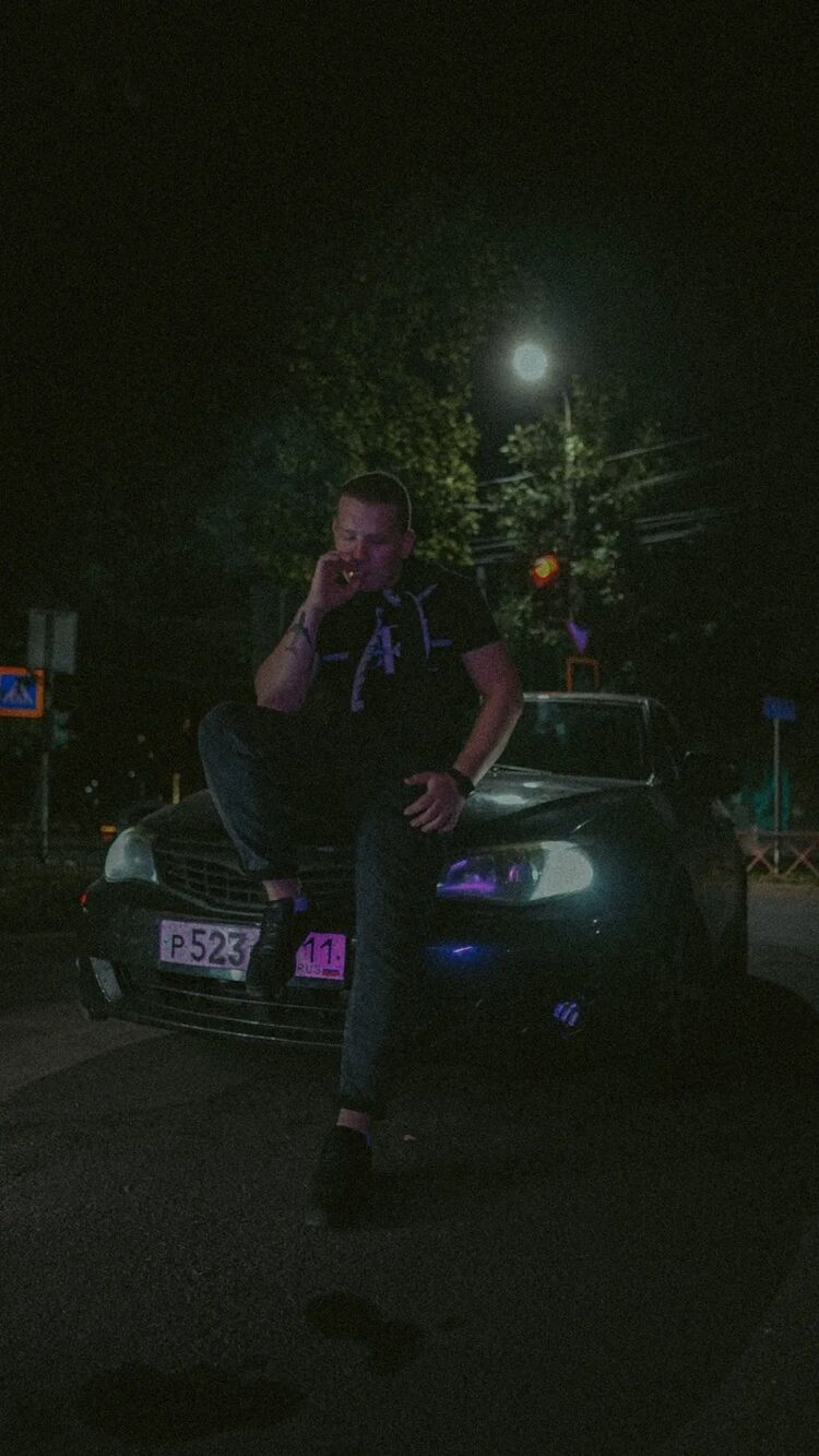  38045299  Pavel, 23 ,    