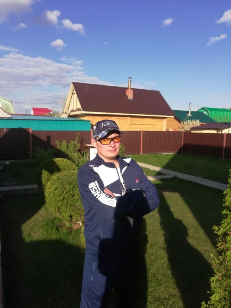  ,   Evgen, 42 ,   ,   , c 