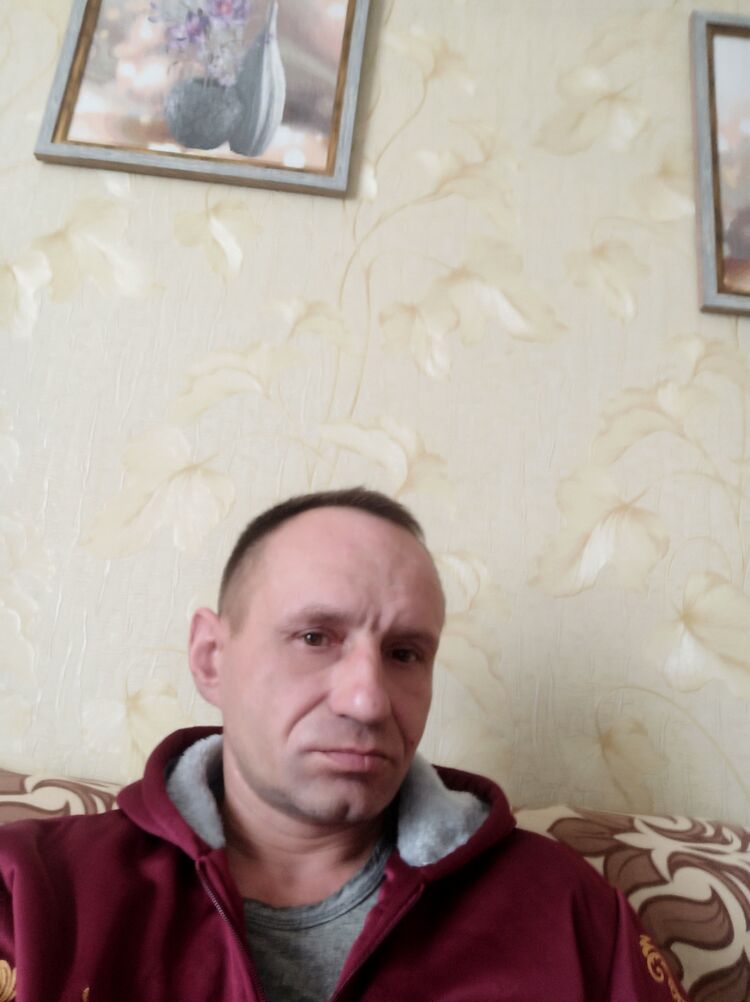  33108179  , 49 ,    