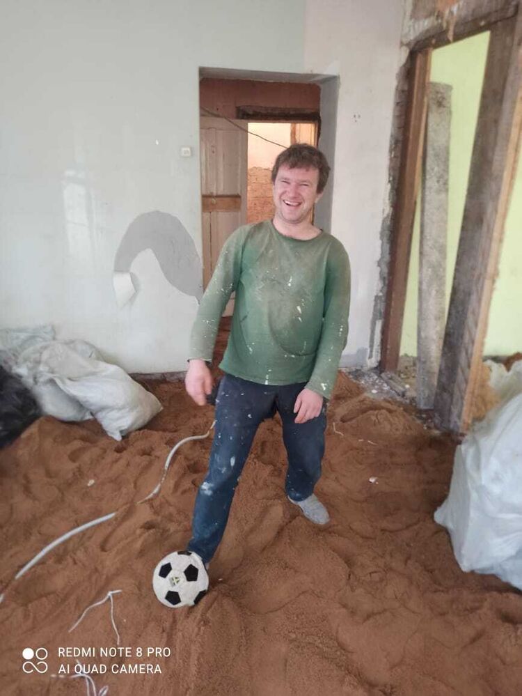  -,   , 42 ,   ,   