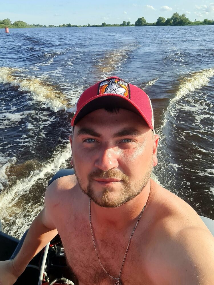 ���� 41759839 ������� �����, 33 ����, ���� ���������� � �����-����������