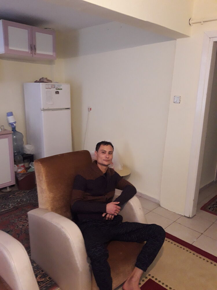  15740959  Suleyman, 35 ,    
