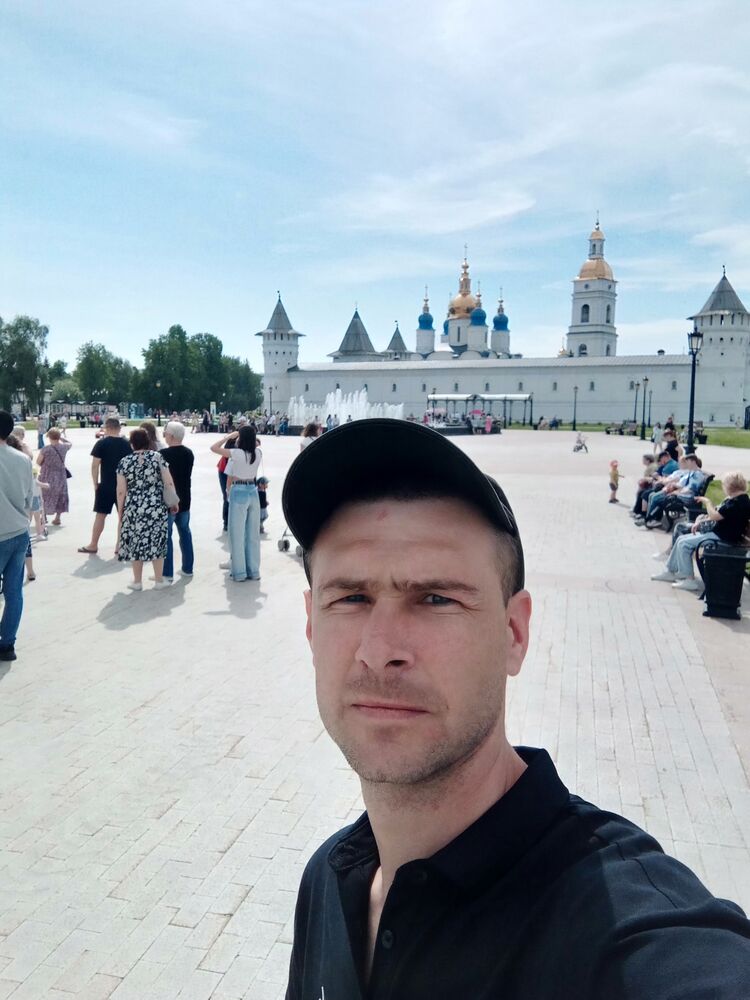  ,   Aleksandr, 31 ,   ,   , c 
