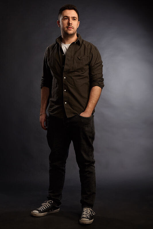  54748189  Andrei, 36 ,    