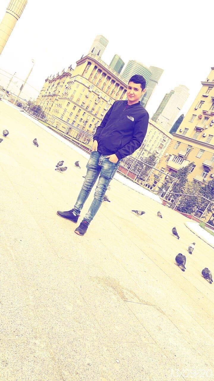  39050239  Husniddin, 23 ,    