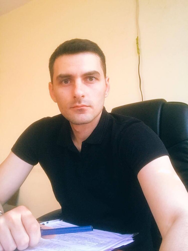  Al Fuhayhil,   Hugo, 33 ,   ,   