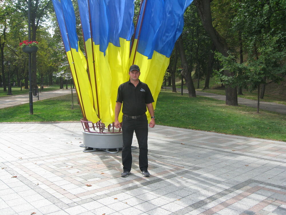  ,   Igor, 40 ,   