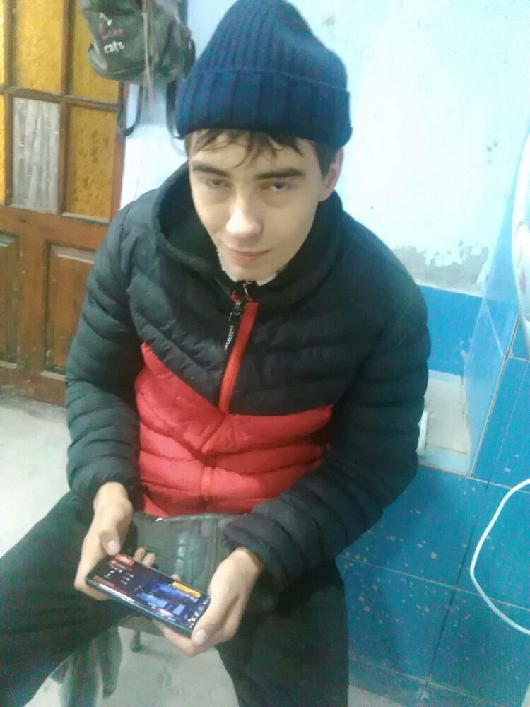  42298729  Steik, 23 ,    Orleans