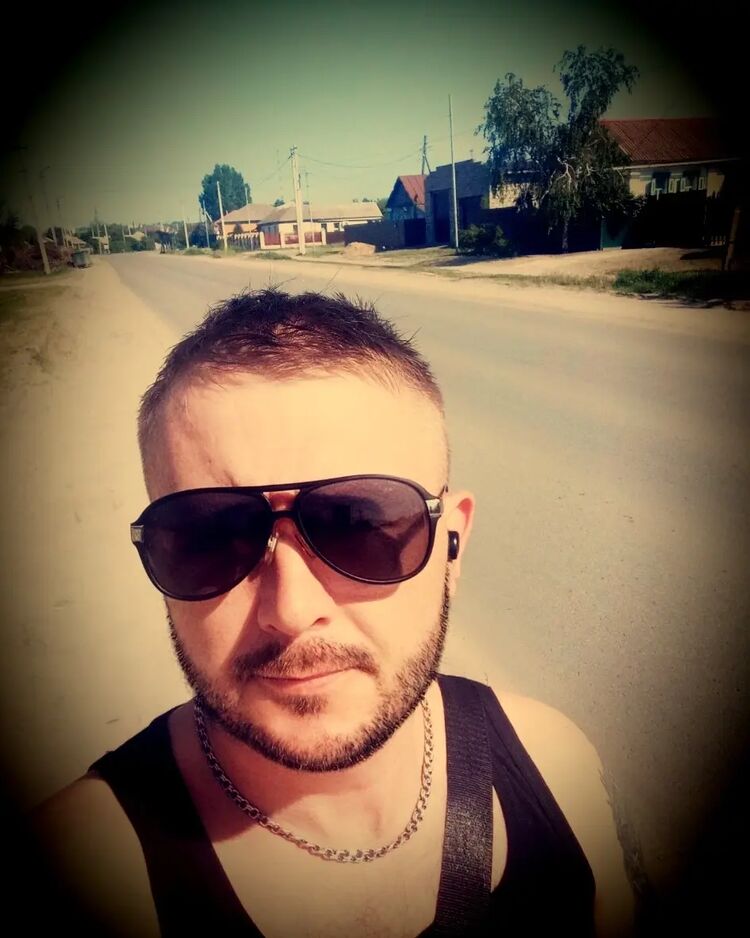  36150019  Andrey, 34 ,    