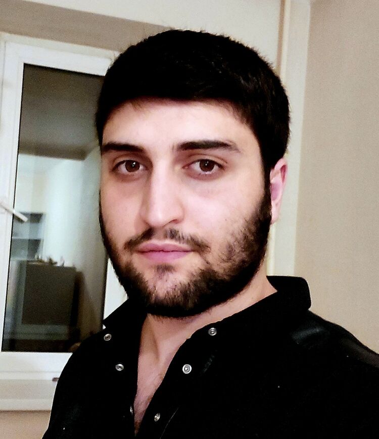  ,   Arman, 26 ,   ,   