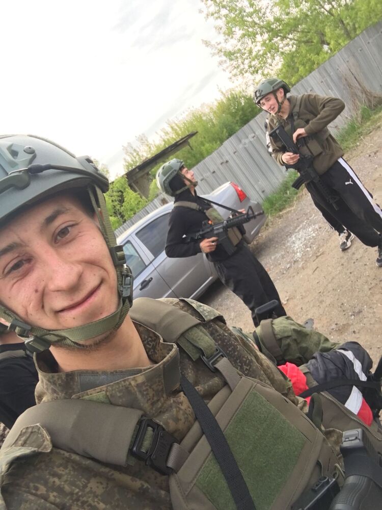  ,   Nikita, 23 ,   ,   