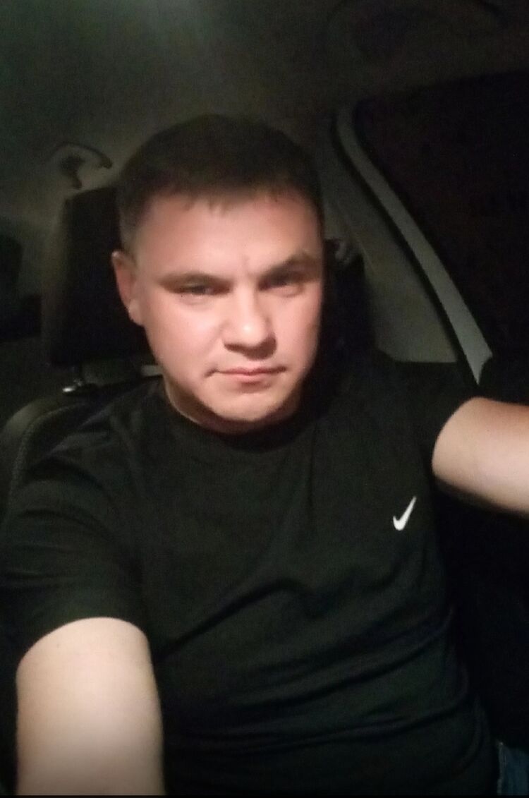  46889559  , 44 ,    