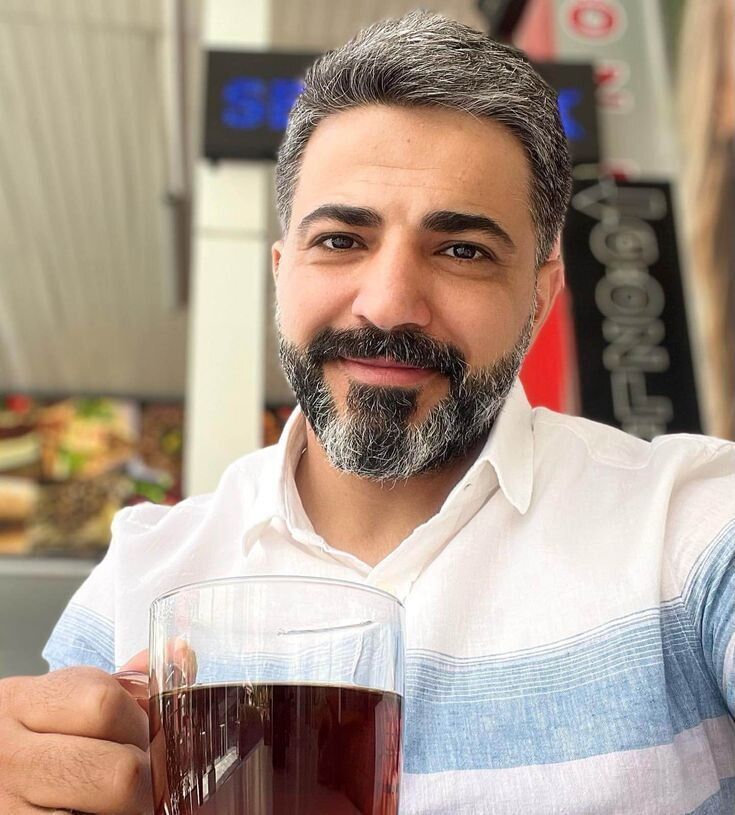  52846719  James, 55 ,     