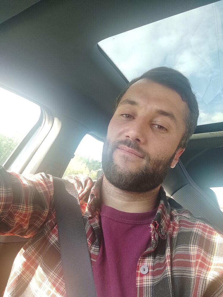  48564169  Mukhammed, 30 ,    