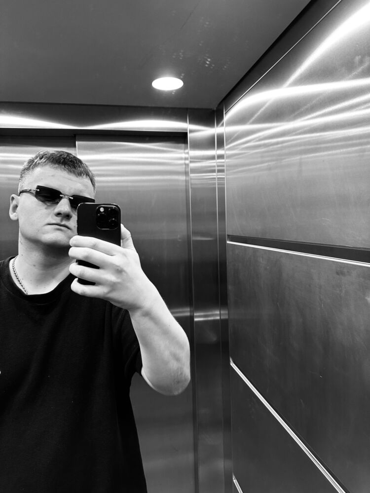  Warszawa,   Anton, 23 ,   ,   
