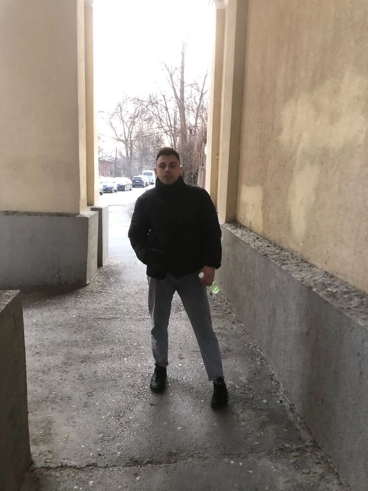  42176129  , 27 ,    