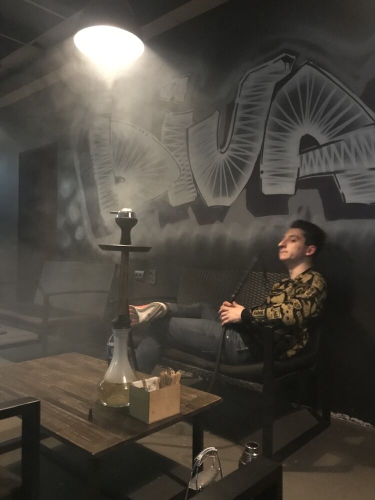  15802919  Vlad, 24 ,    