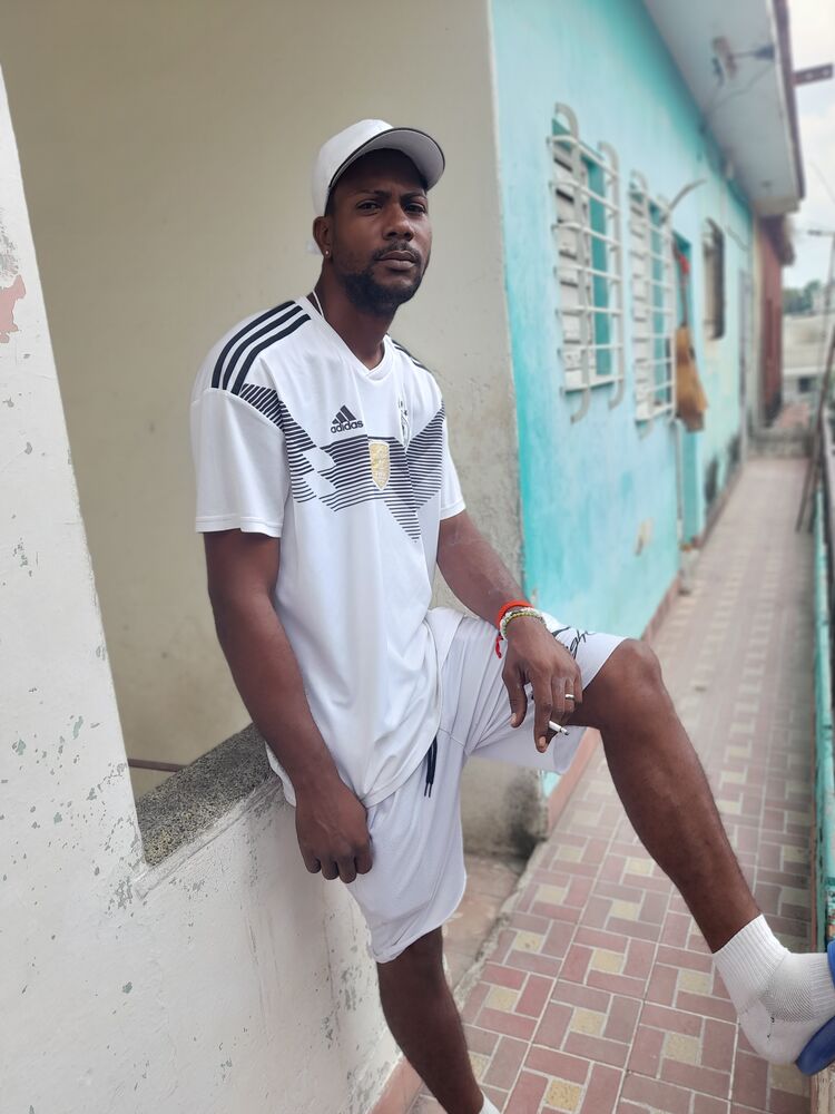  Havana,   Osmany, 37 ,   ,   