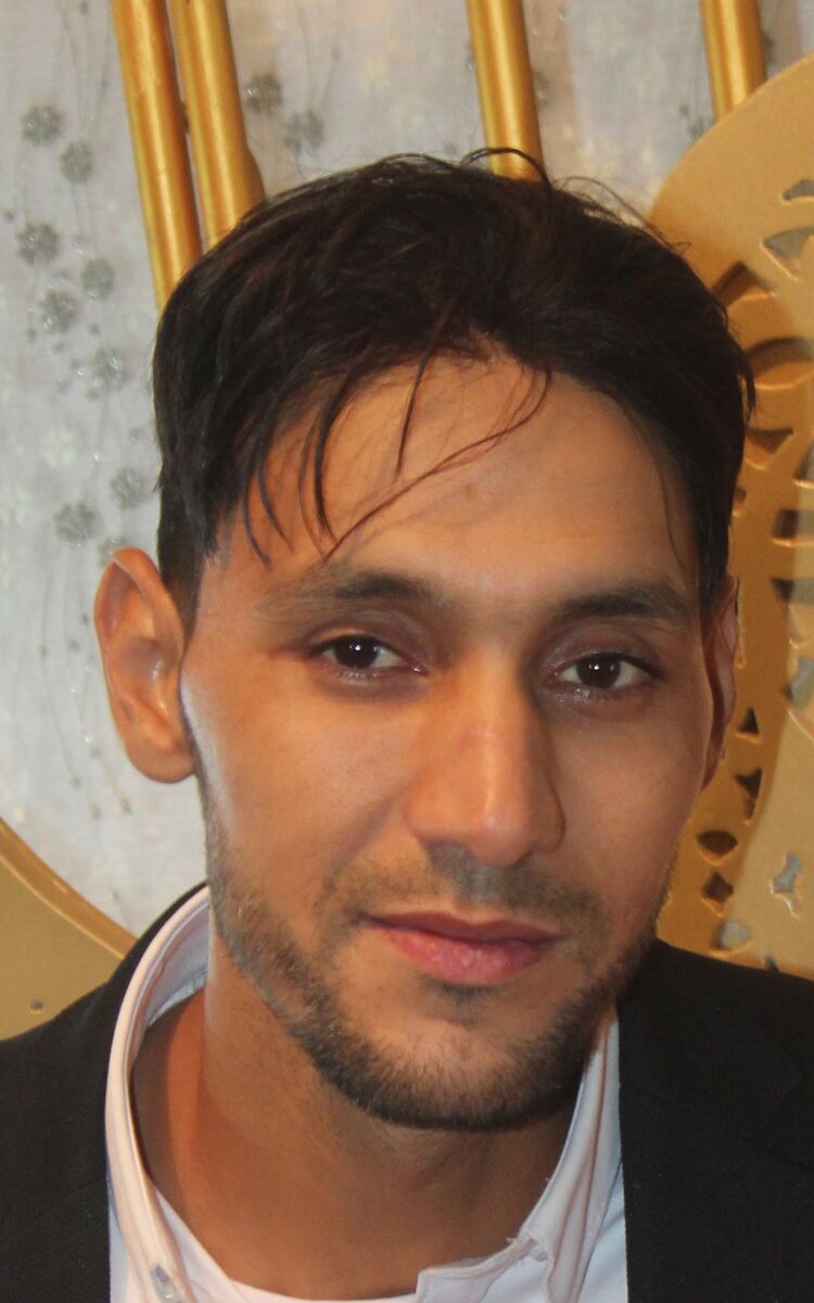  45612799  Khalid, 34 ,    