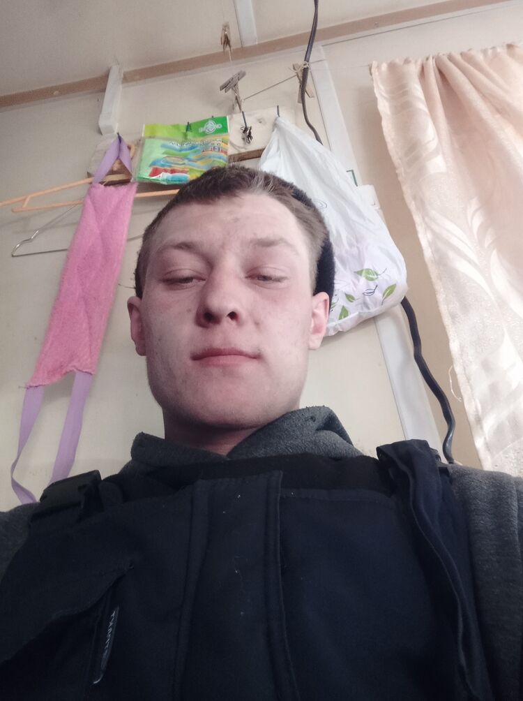  32446279  , 23 ,    