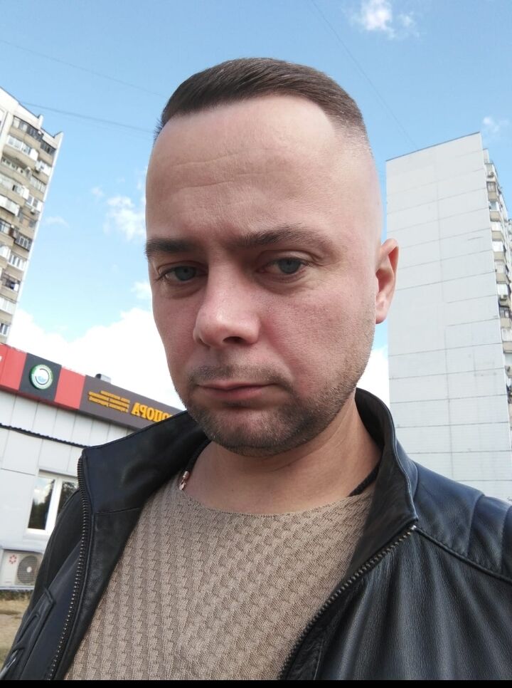  30333059  , 37 ,    