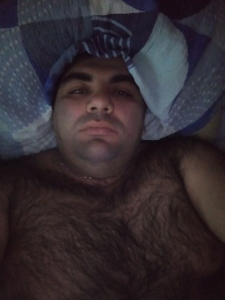  40159089  Mikheil, 31 ,    