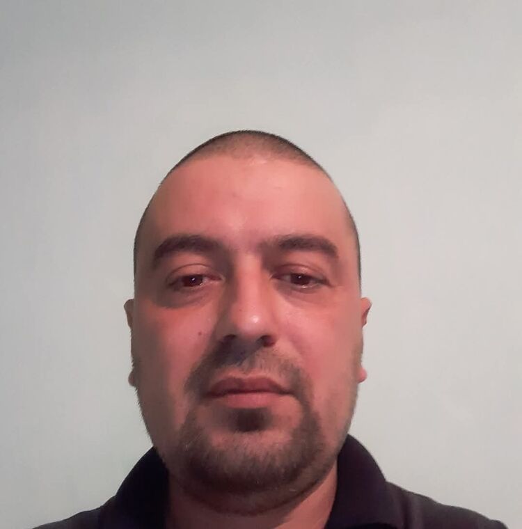  51430609  Haci, 44 ,    