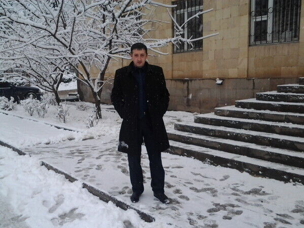  ,   Tiko, 40 ,   