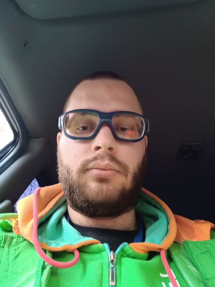  40891319  Anton, 28 ,    