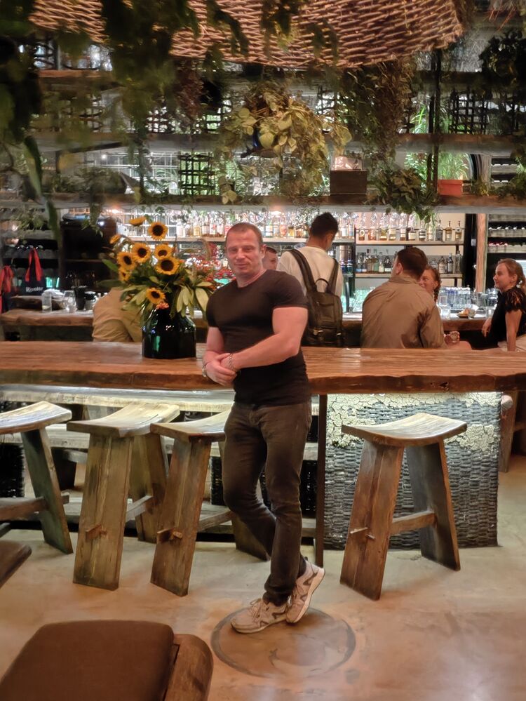  ,   Sergey, 39 ,   ,   